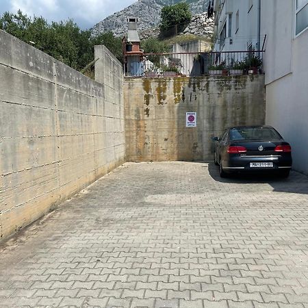 The Big Terrace Apartment Makarska Eksteriør billede